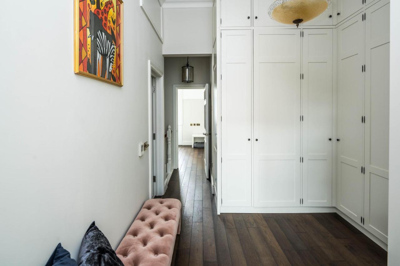 4 Bedroom House Up To 10 People At Heart Of Kensington And Chelsea Londen Buitenkant foto