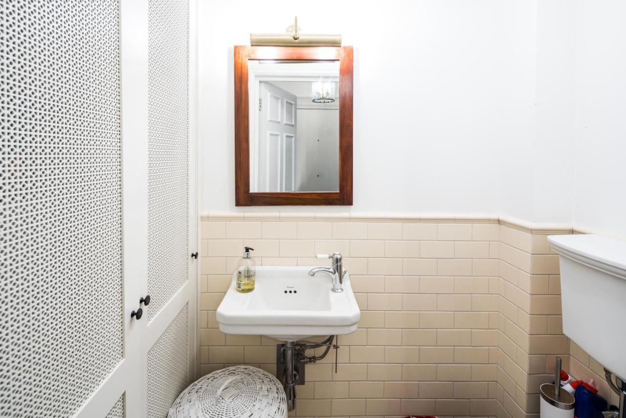 4 Bedroom House Up To 10 People At Heart Of Kensington And Chelsea Londen Buitenkant foto
