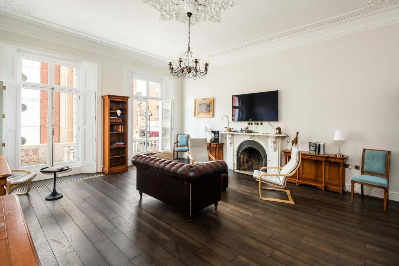 4 Bedroom House Up To 10 People At Heart Of Kensington And Chelsea Londen Buitenkant foto