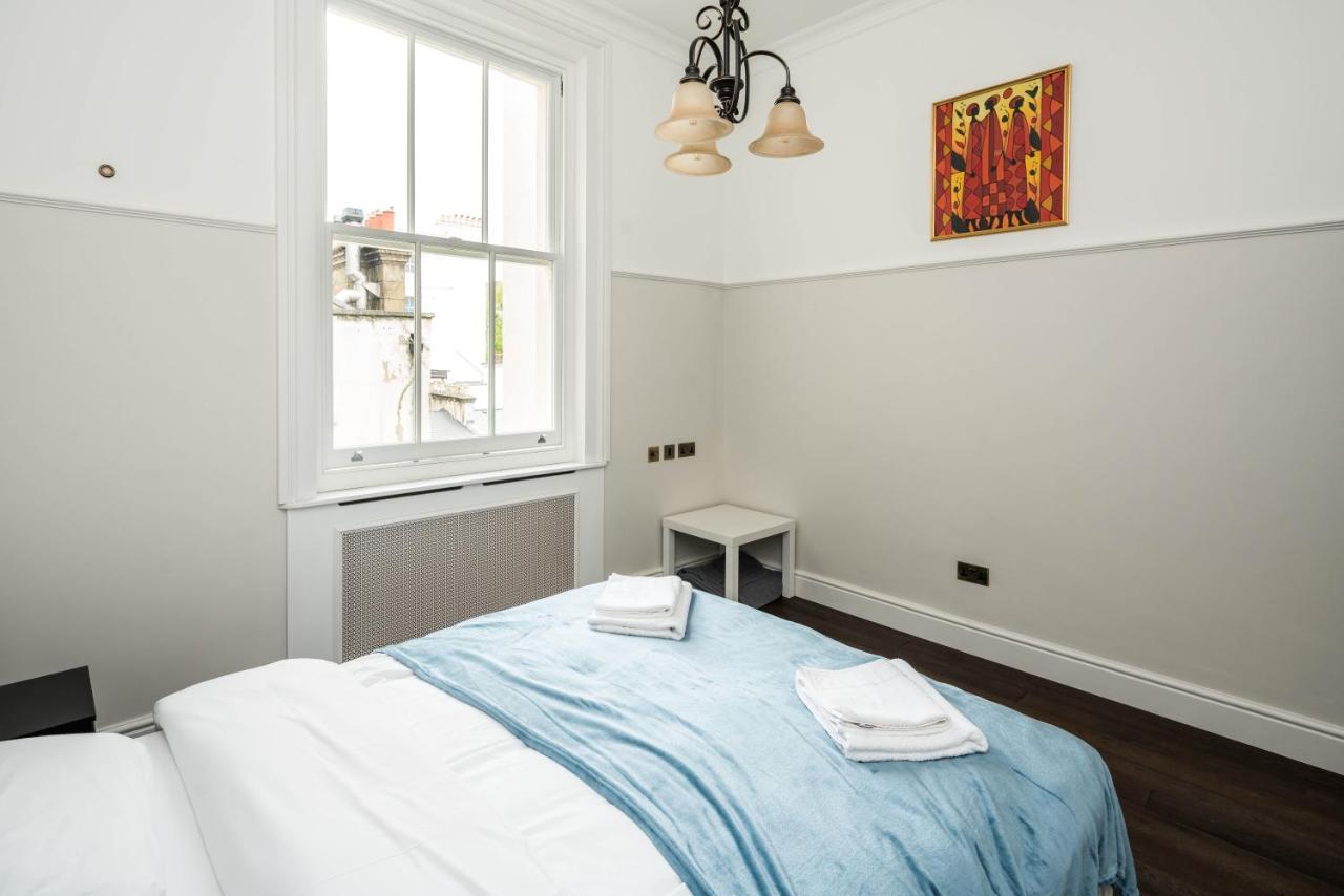4 Bedroom House Up To 10 People At Heart Of Kensington And Chelsea Londen Buitenkant foto